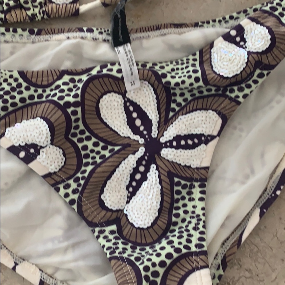 Vix Bikini With Sequence And Flower Print - image 5